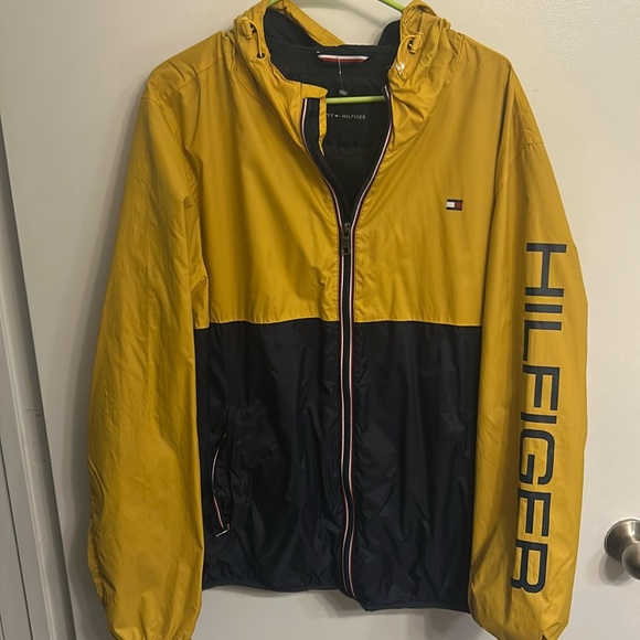 Tommy Hilfiger Men's Lightweight Active Windbreaker Jacket Waterproof XL - Picture 1 of 5